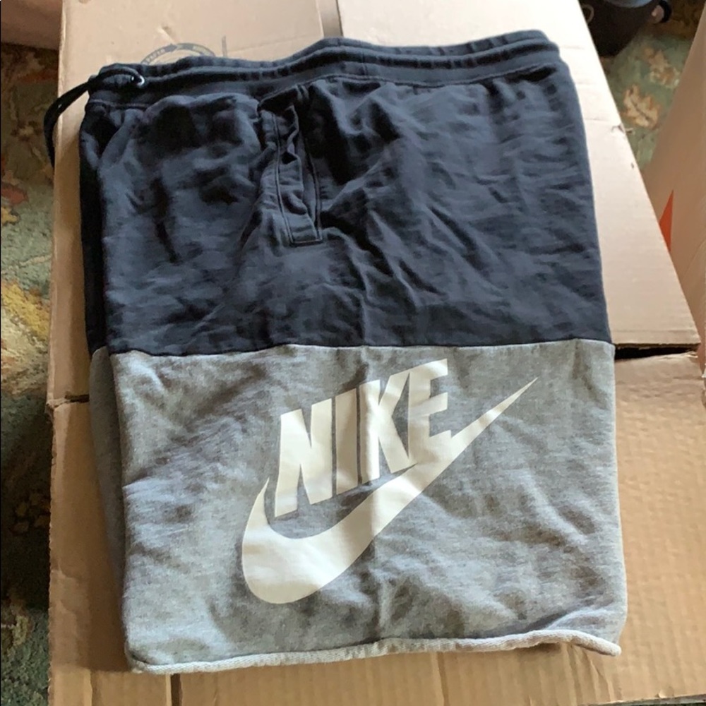 SOLD Nike shorts